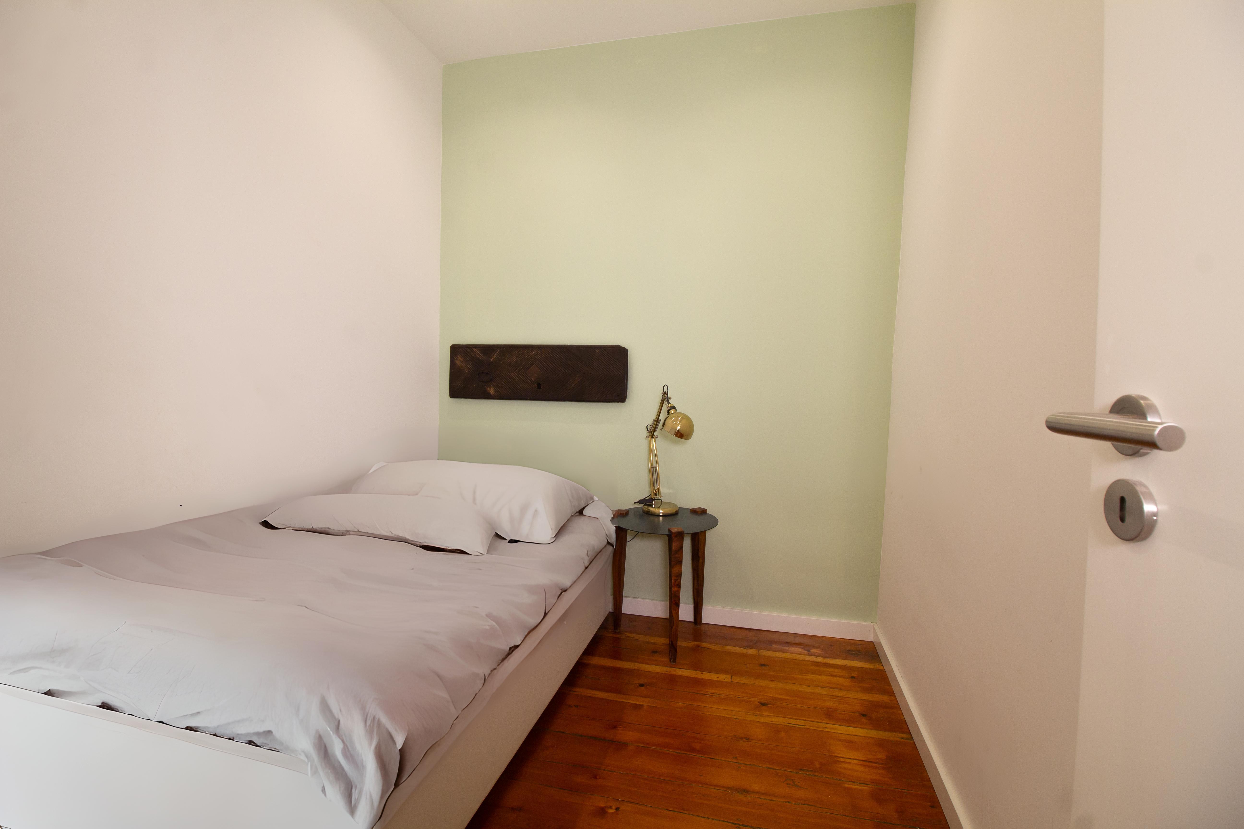 5 Bedroom 1